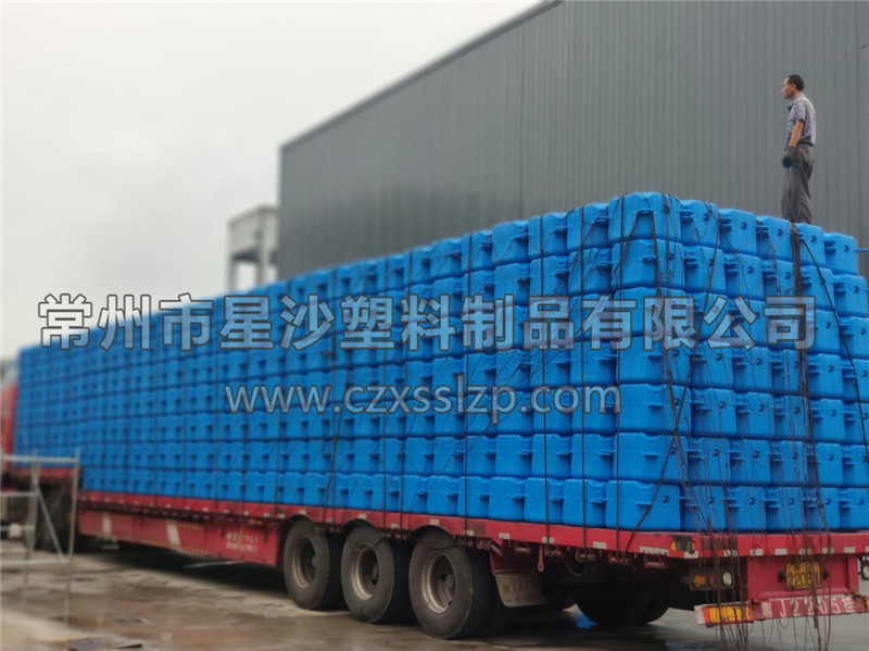 450平浮筒發(fā)往山東省濱州市應(yīng)用于某水庫碼頭浮橋工程5