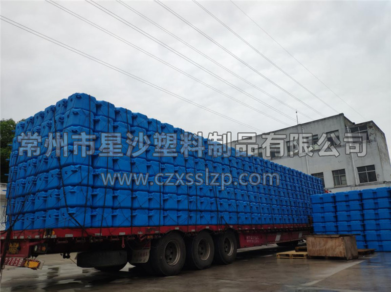 450平浮筒發(fā)往山東省濱州市應(yīng)用于某水庫碼頭浮橋工程6