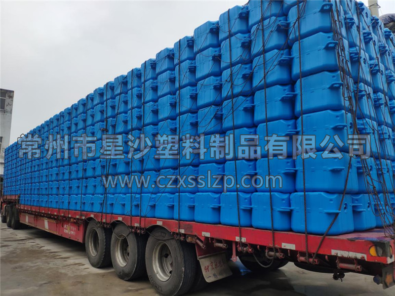 450平浮筒發(fā)往山東省濱州市應(yīng)用于某水庫碼頭浮橋工程8