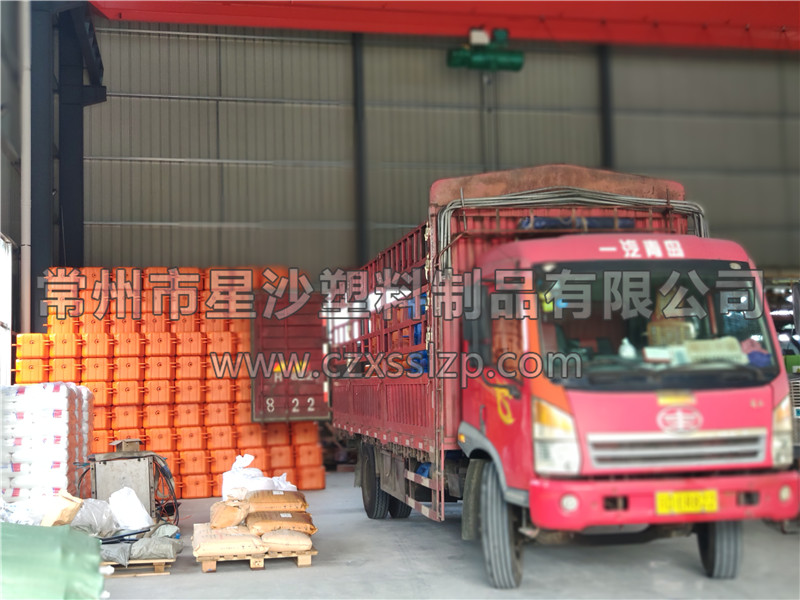  常州市星沙塑料制品有限公司-浙江紹興浮筒發貨11